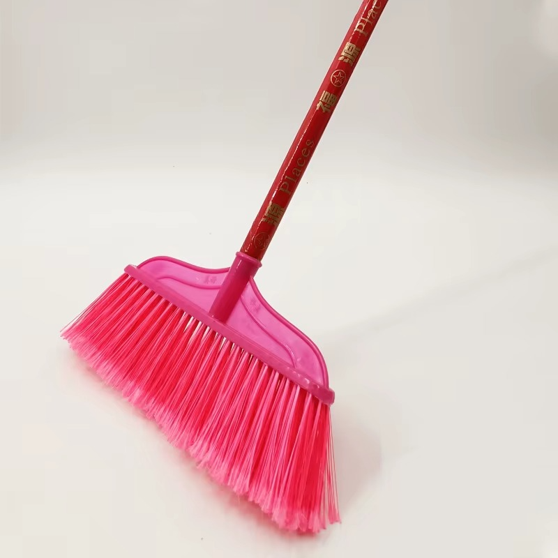 Balai de Jardin en Plastique à 4 Rangées de Poils