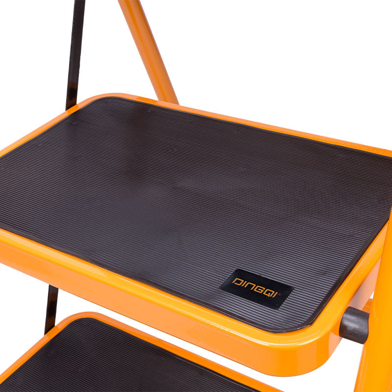 Echelle pliable et polyvalente